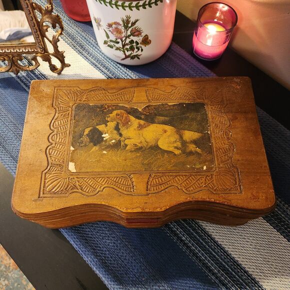Vintage Carved Wooden Jewelry Trinket Box with Hunting Spaniel Dog Decal/Litho - Picture 1 of 9
